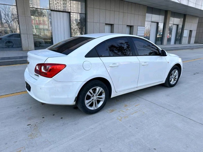 济宁15年雪佛兰科鲁兹8