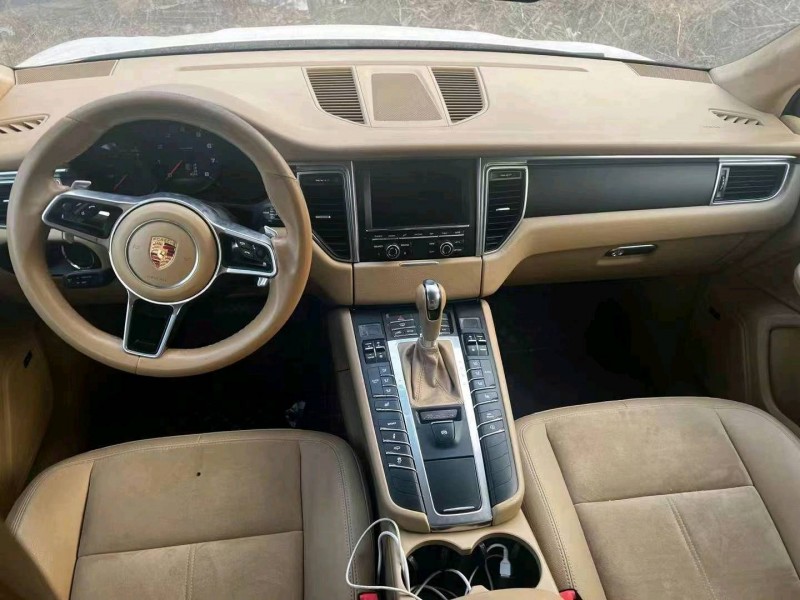淄博15年保时捷Macan7