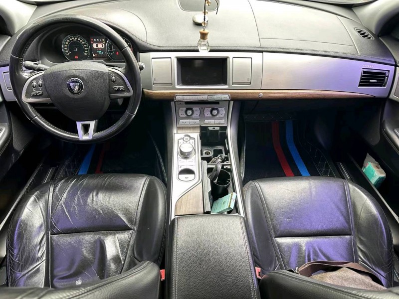 济宁14年捷豹XF5