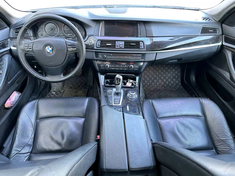 济宁13年宝马5系5