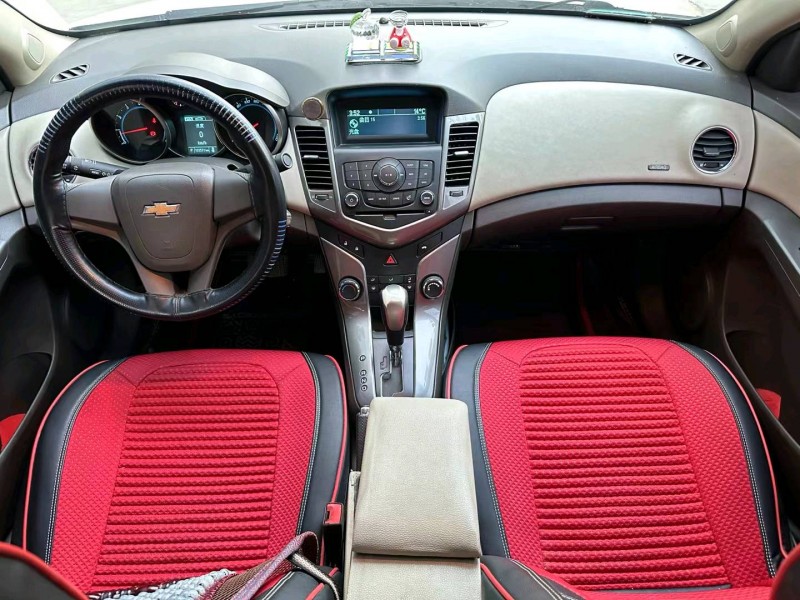 济宁16年雪佛兰科鲁兹5