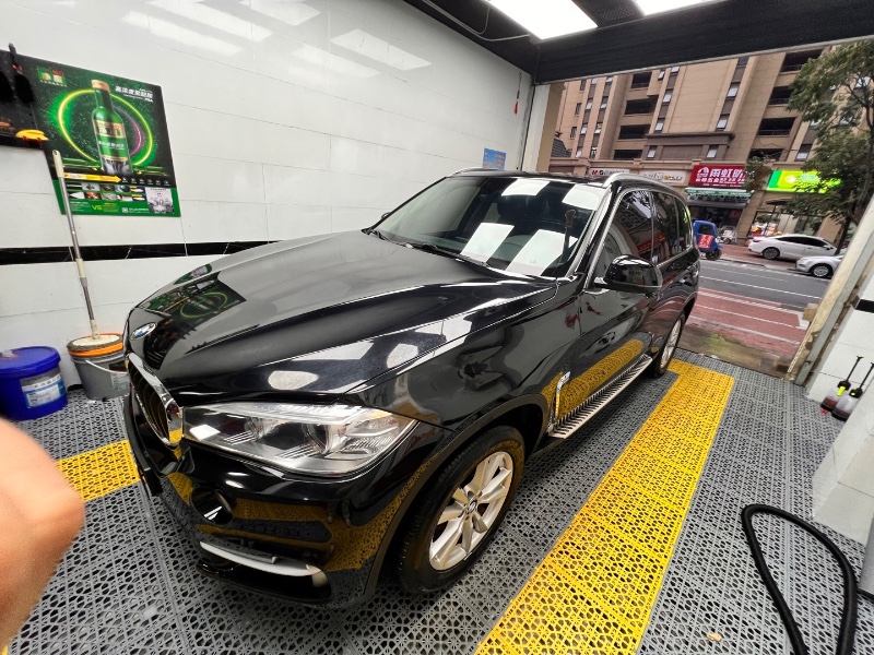 武漢17年寶馬X51