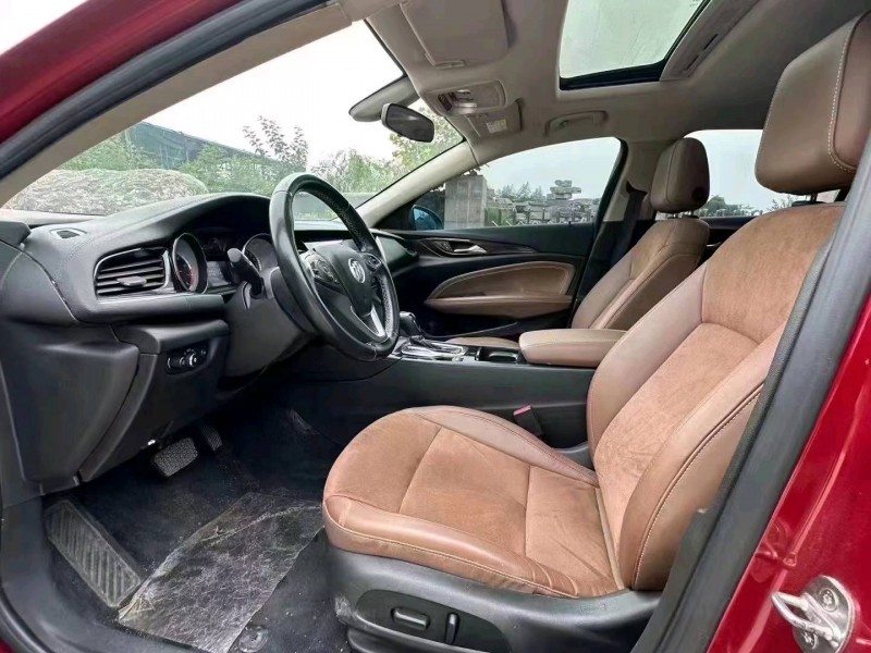 枣庄18年别克君威8