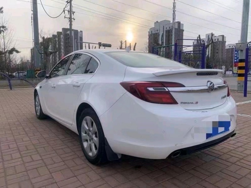 枣庄16年别克君威7