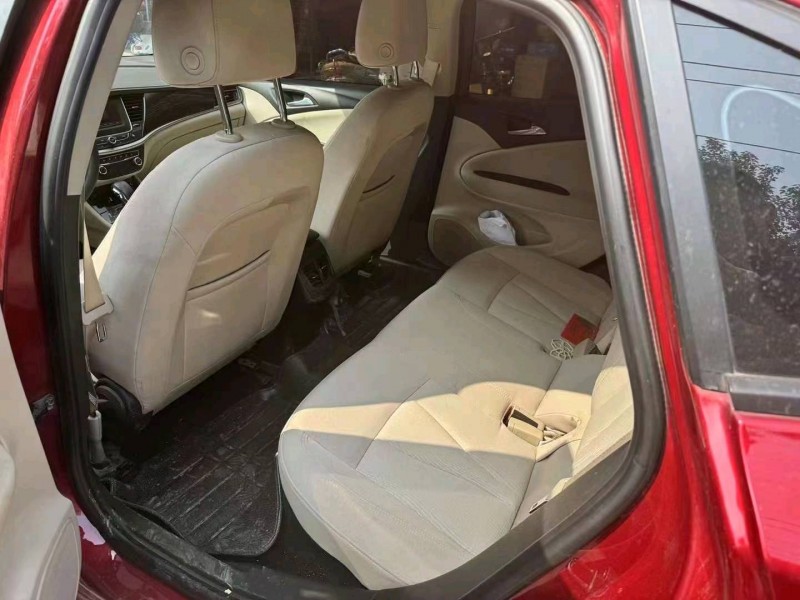 枣庄18年别克威朗3