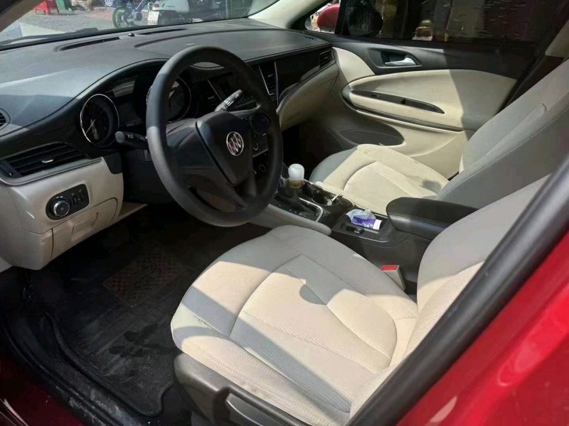 枣庄18年别克威朗4