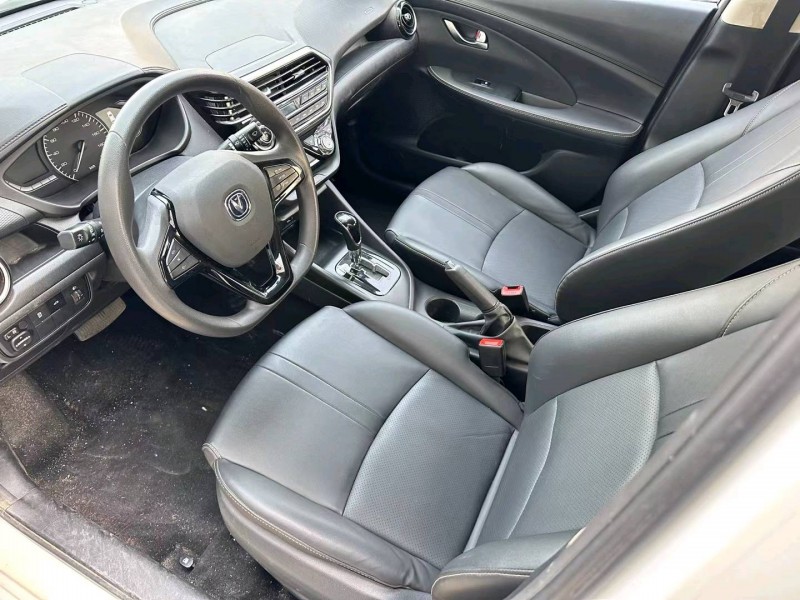 济宁20年长安汽车悦翔4