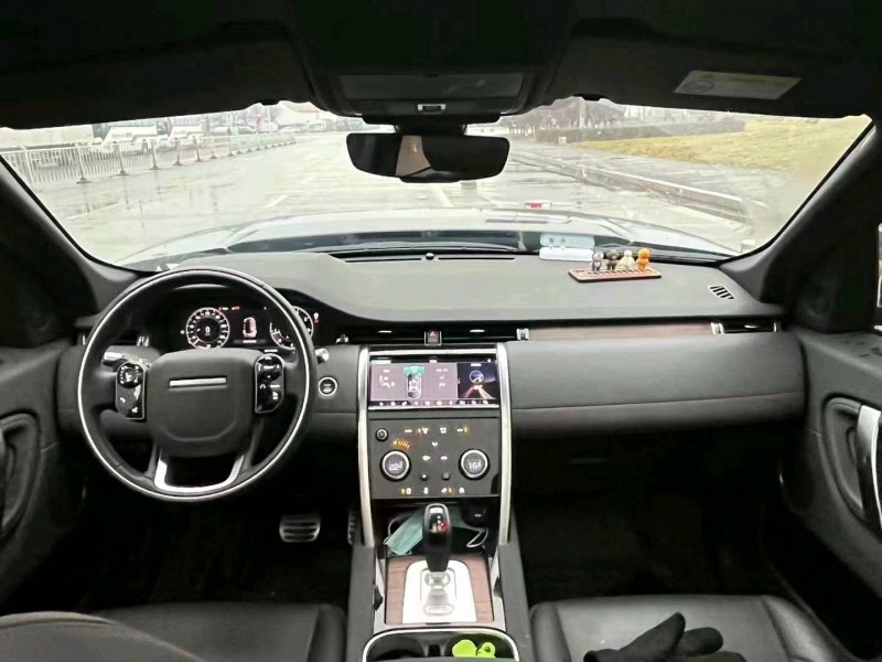 淄博21年路虎发现6