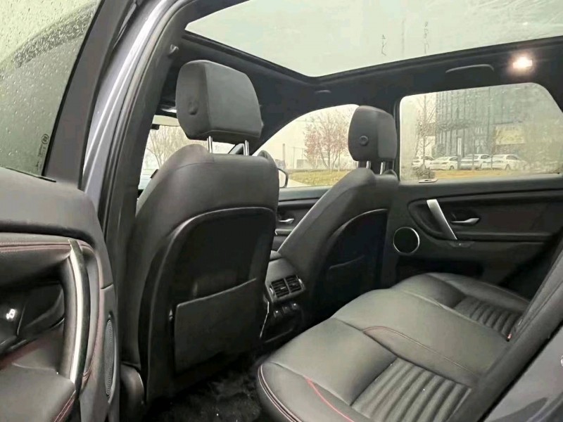 淄博21年路虎发现8