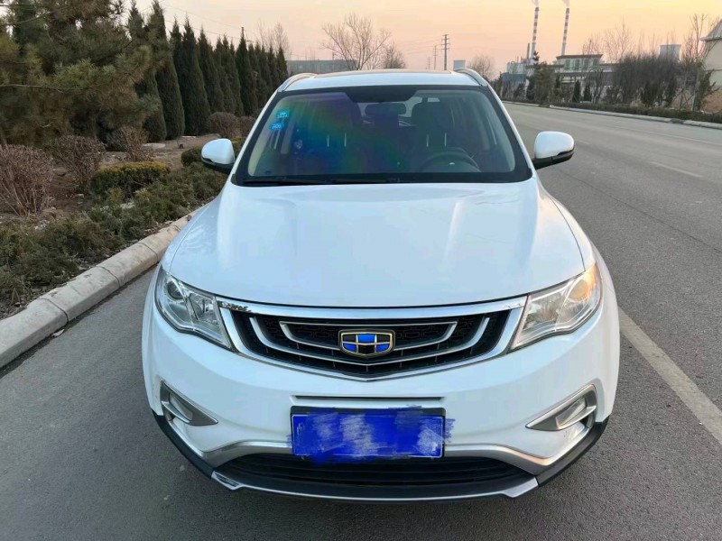 济宁17年吉利博越1