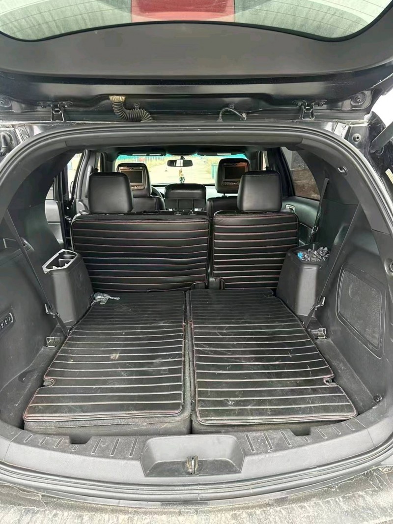 济宁14年福特探险者3