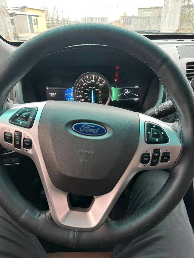 济宁14年福特探险者4