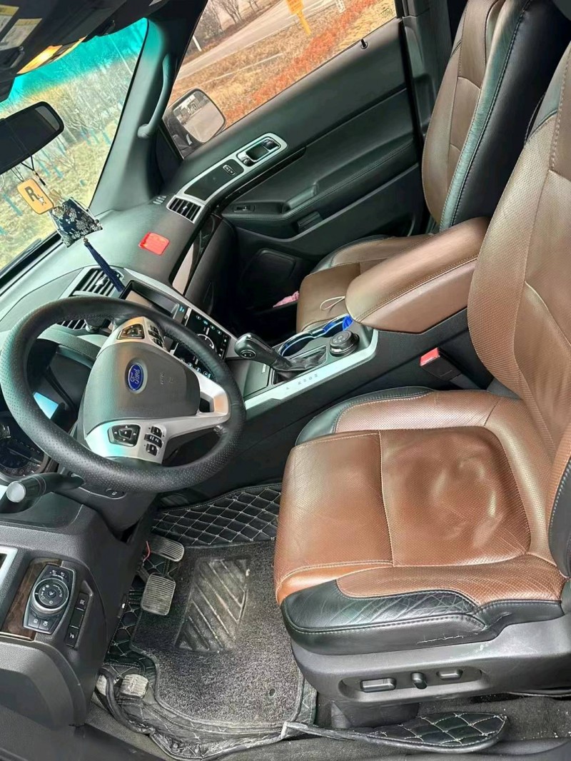 济宁14年福特探险者5