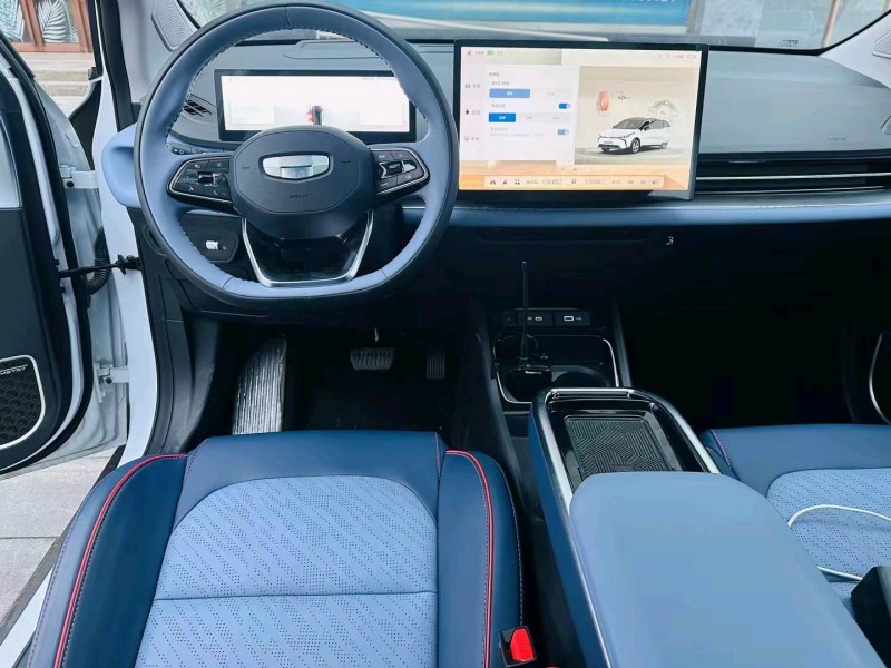 济宁24年吉利几何5