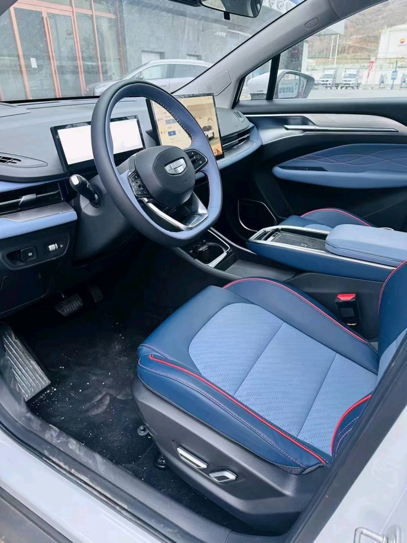 济宁24年吉利几何6