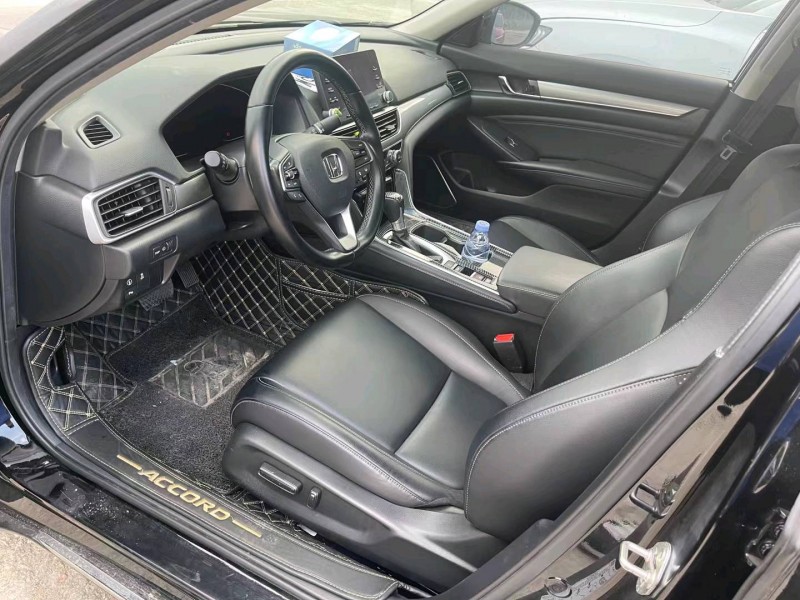 枣庄19年本田雅阁2