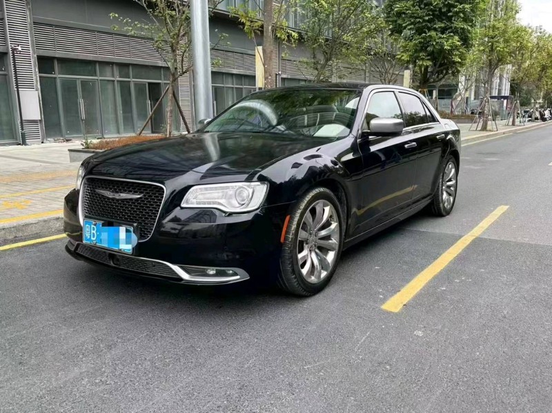 深圳17年克莱斯勒300C9