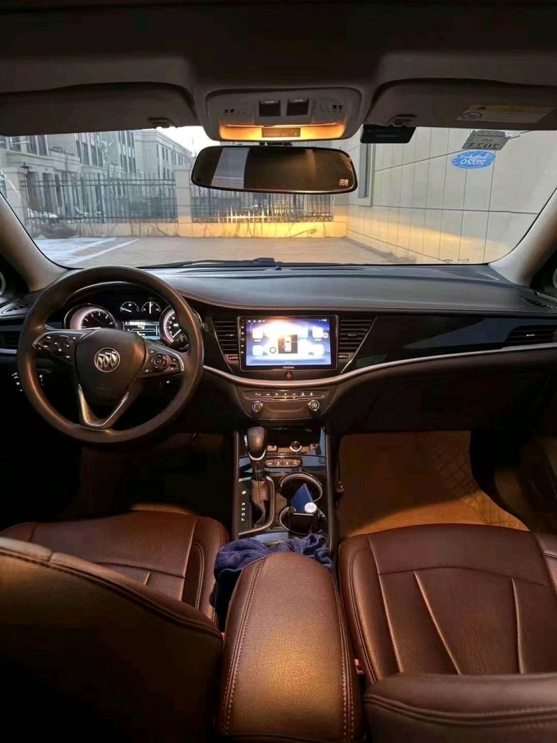 枣庄17年别克威朗6