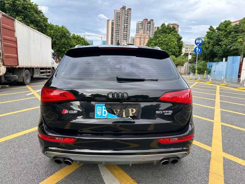 深圳15年奥迪SQ58