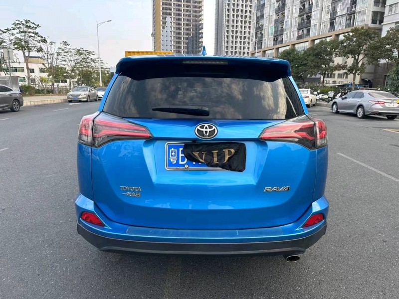 深圳18年丰田RAV4荣放6