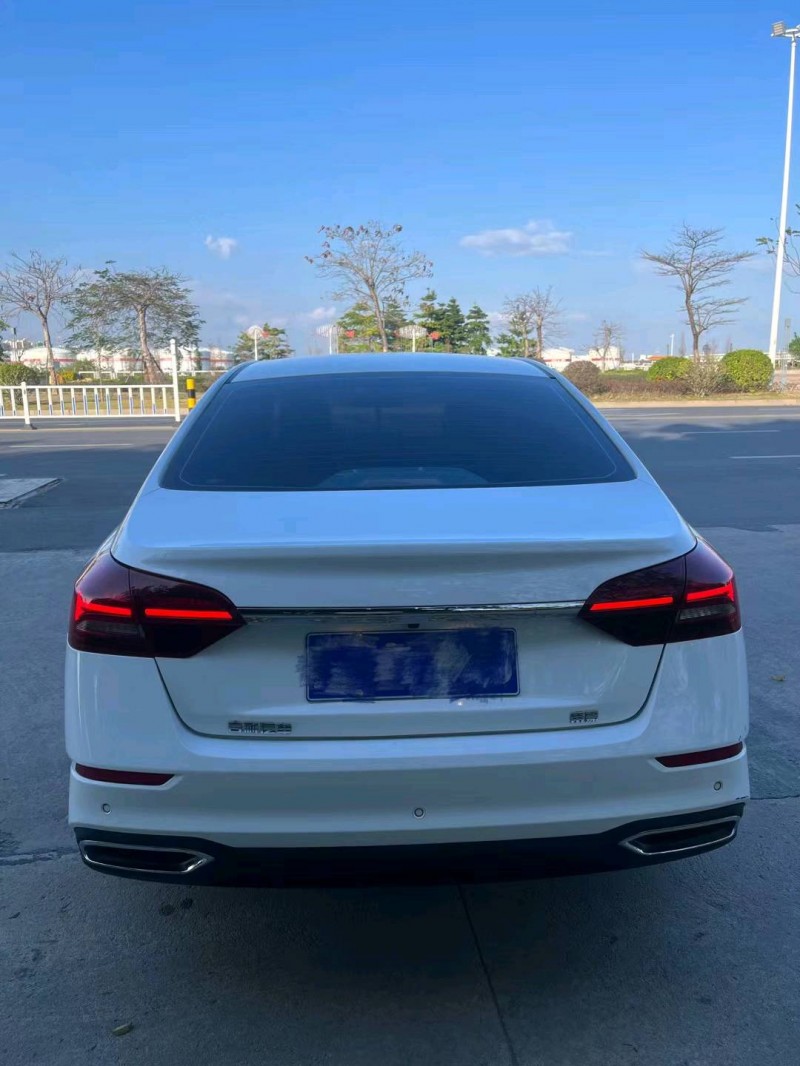广州21年吉利帝豪9