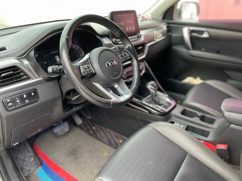 济宁18年起亚智跑5