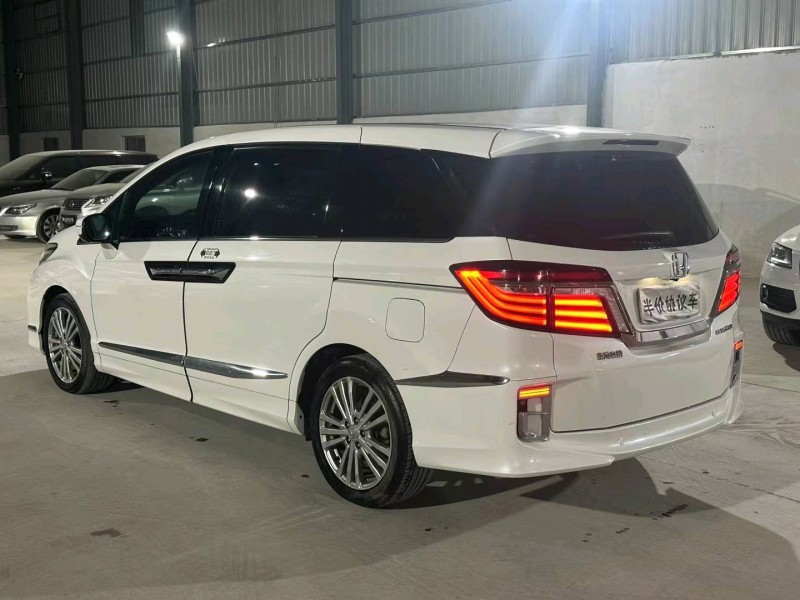 深圳16年本田艾力绅9