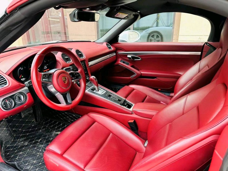 聊城21年保时捷Boxster9