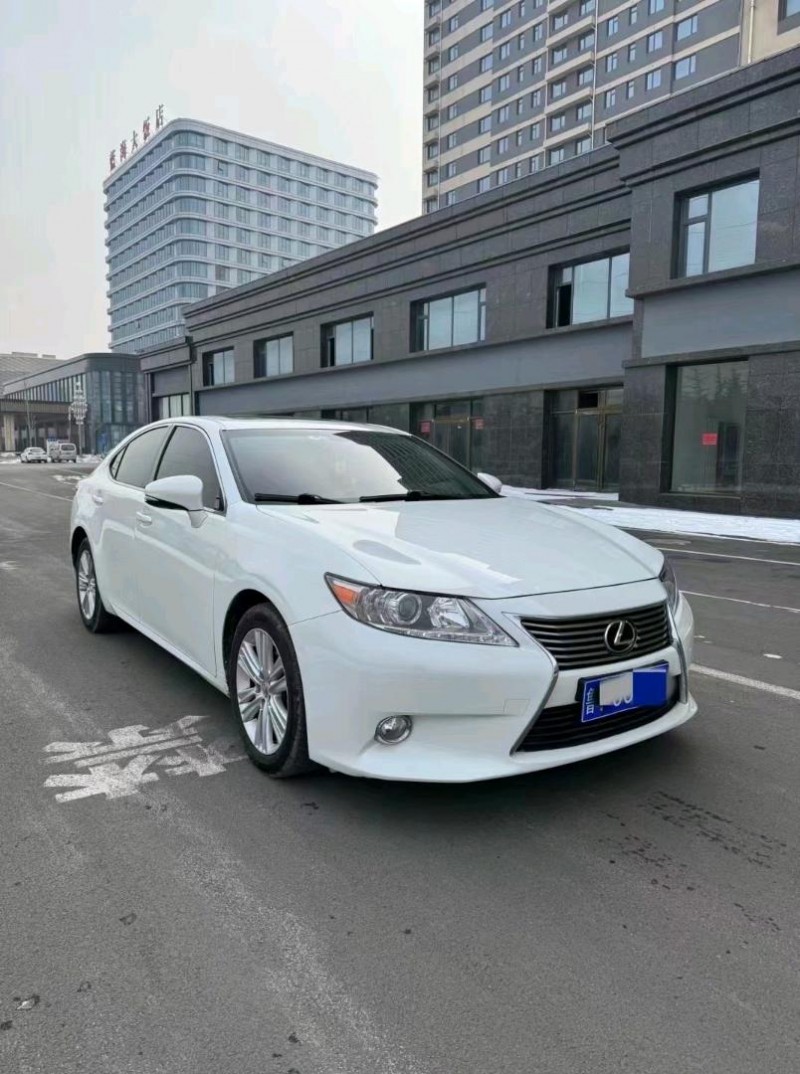 东营13年雷克萨斯ES2