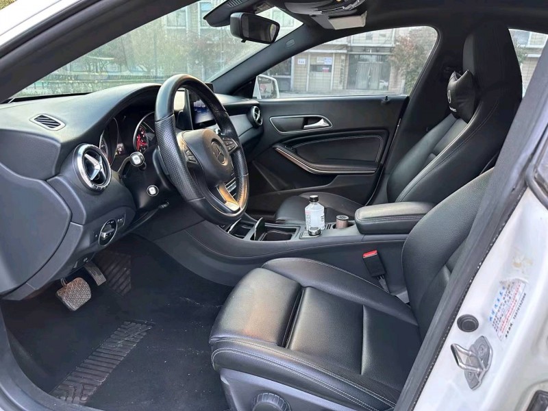 济南18年奔驰CLA7