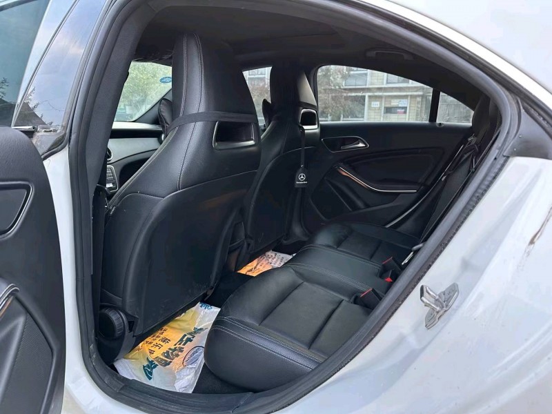 济南18年奔驰CLA9