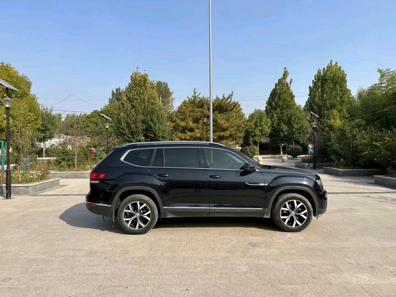 济南19年大众途昂4