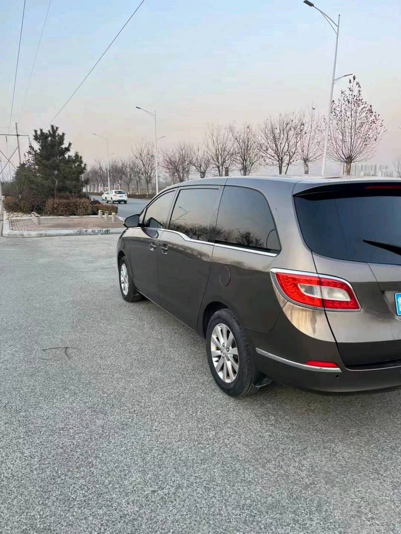 枣庄12年别克GL82