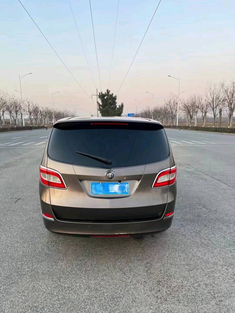 枣庄12年别克GL86