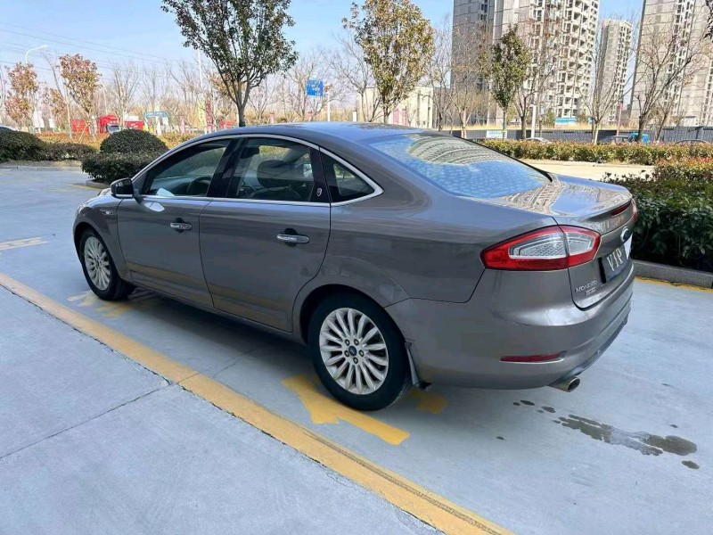 枣庄13年福特蒙迪欧-致胜3