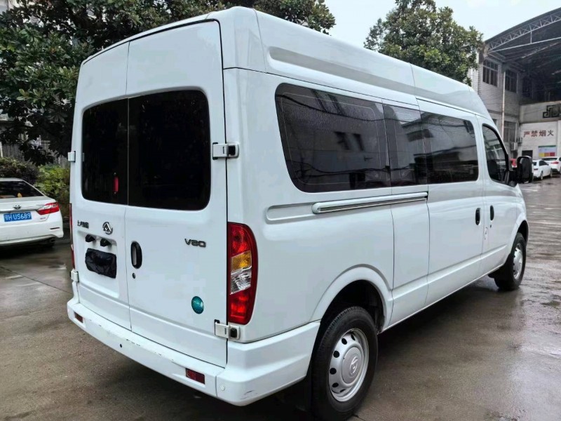 宜昌21年大通V807