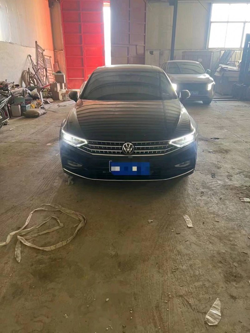 邯郸23年大众迈腾1