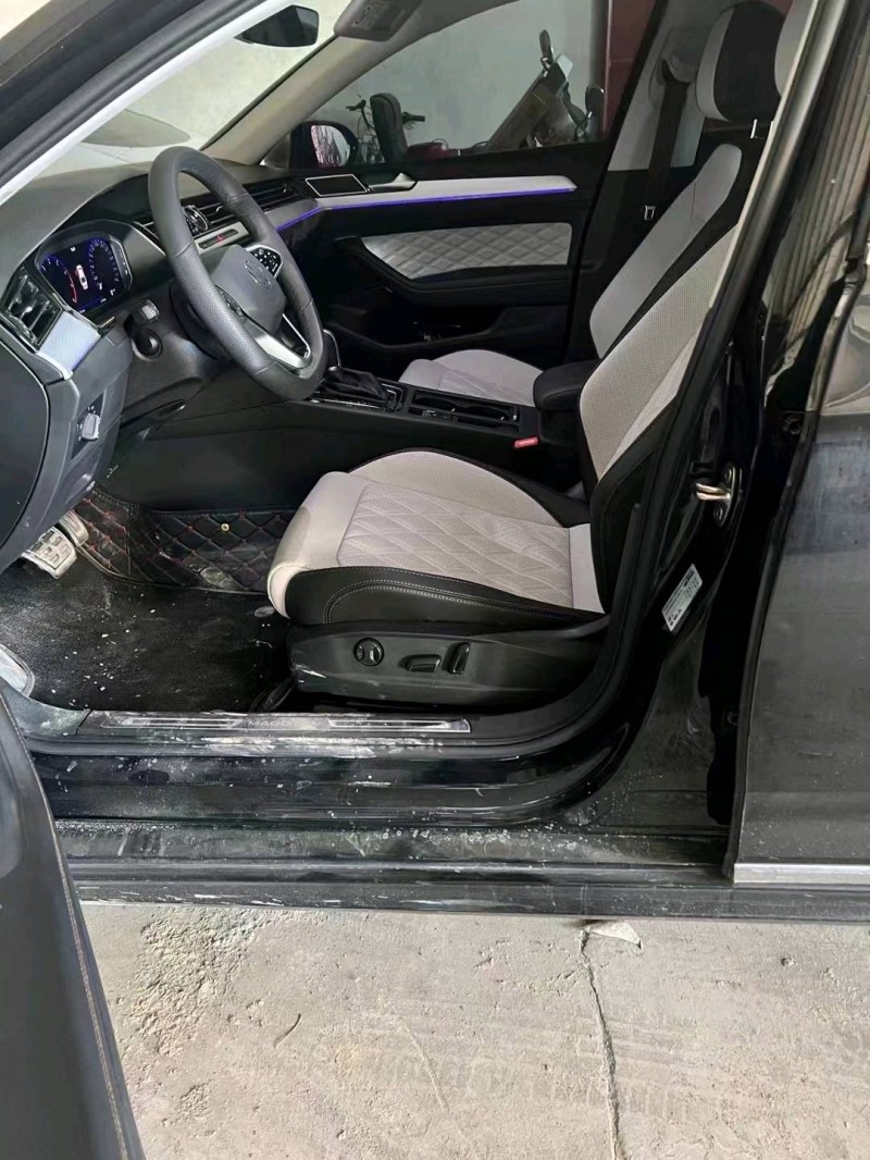 邯郸23年大众迈腾5