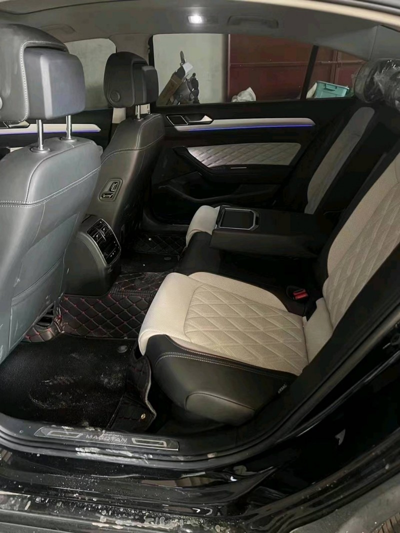 邯郸23年大众迈腾7