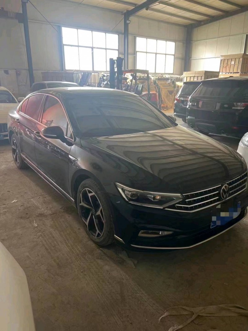 邯郸23年大众迈腾8