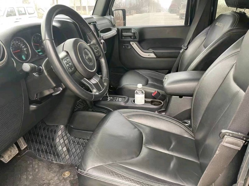 邯郸17年Jeep牧马人6