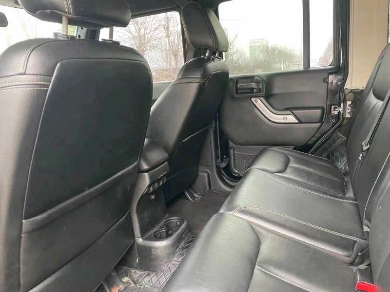 邯郸17年Jeep牧马人8