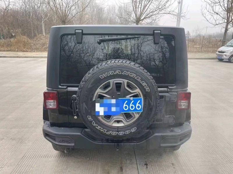 邯郸17年Jeep牧马人9