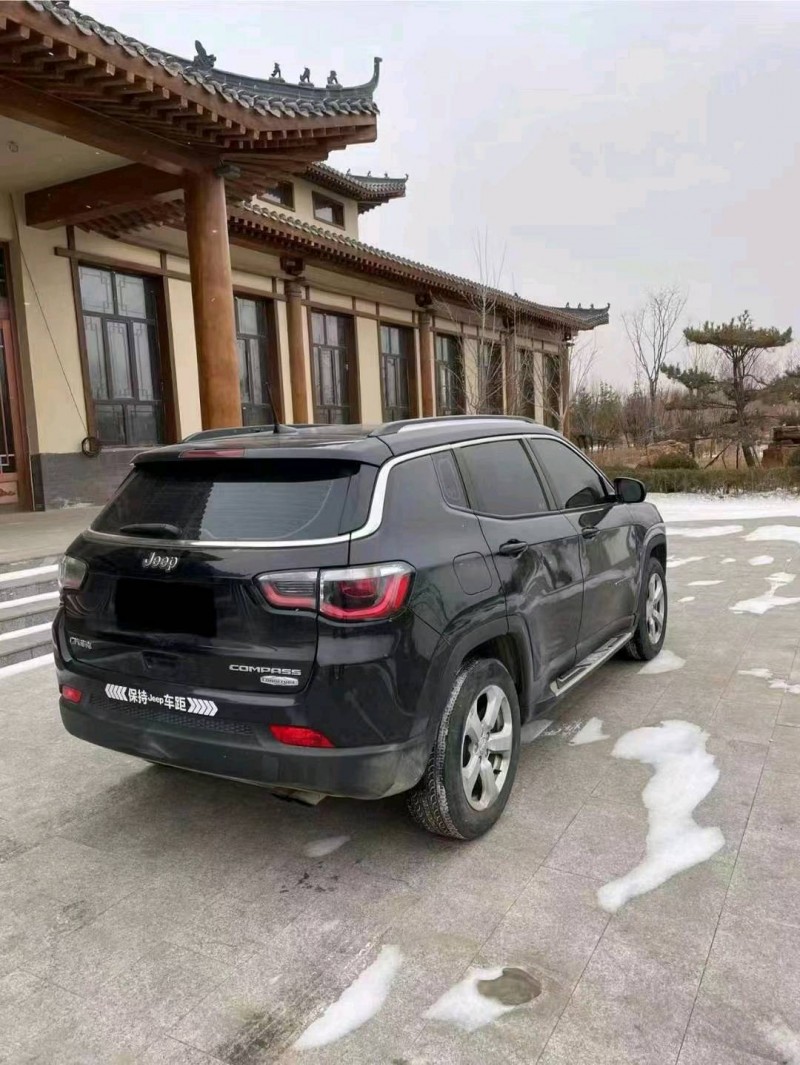 赤峰18年Jeep指南者8