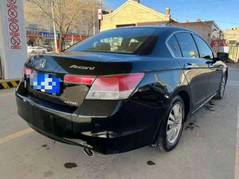 常州11年本田雅阁7