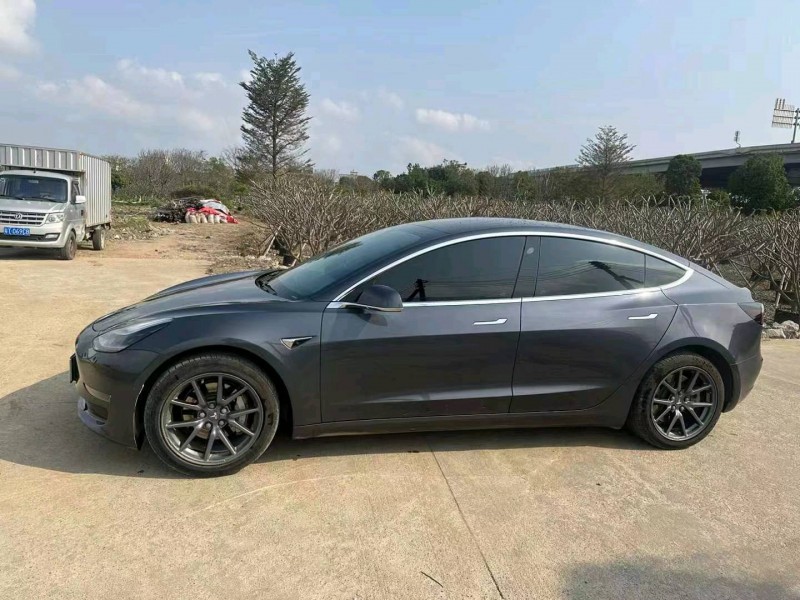 珠海20年特斯拉MODEL 37