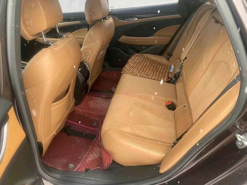 枣庄19年别克君越9