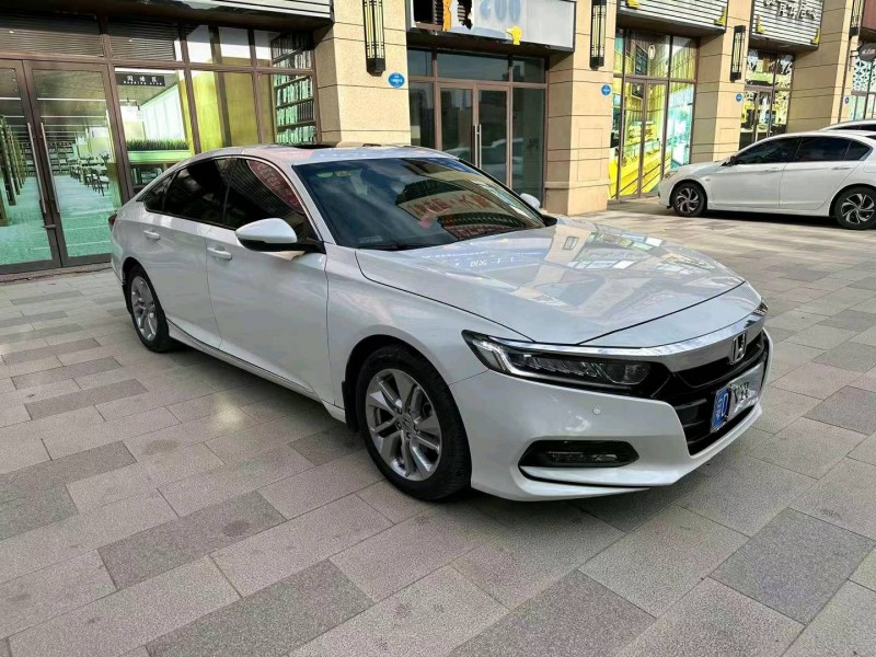 深圳21年本田雅阁2