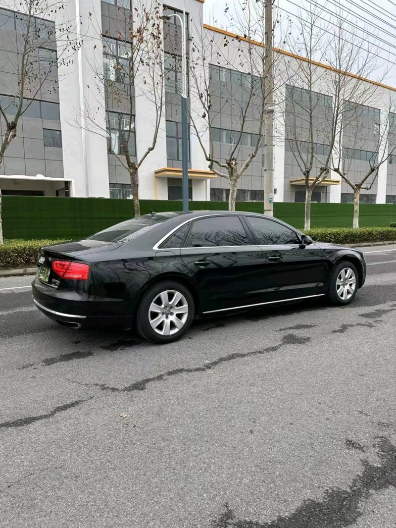 常州13年奥迪A8L4