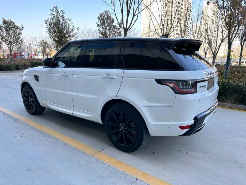 东营21年路虎揽胜运动3